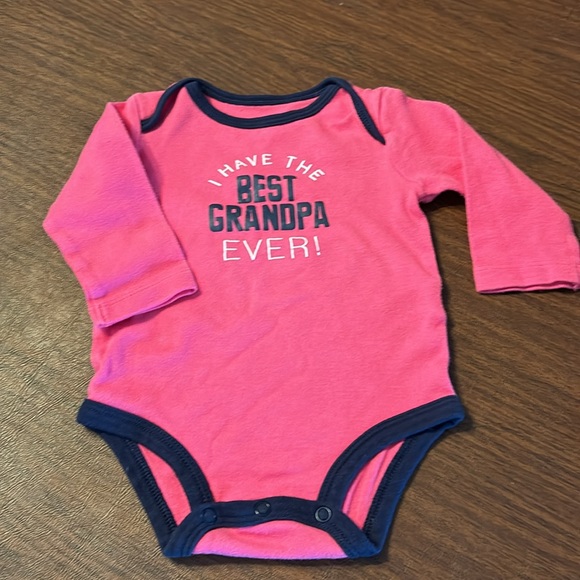 Set of 2 long sleeve bodysuits and 1 pair of Navy ruffle butt pants. - Picture 6 of 13